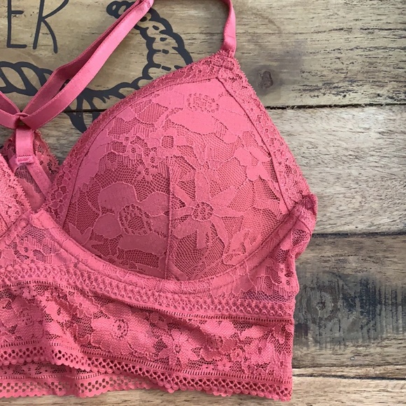 NWT Victoria’s Secret lace bralette - Picture 2 of 5